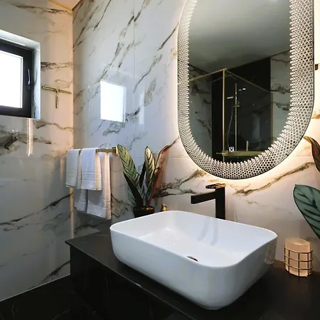 Eleganza Apartment *