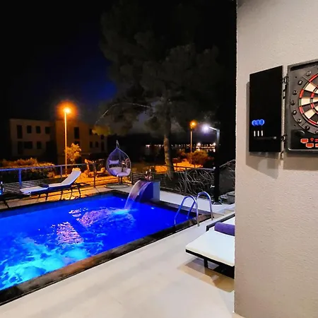 Eleganza Apartment *