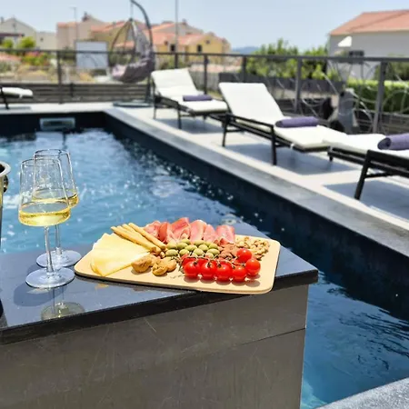 Eleganza * Brodarica