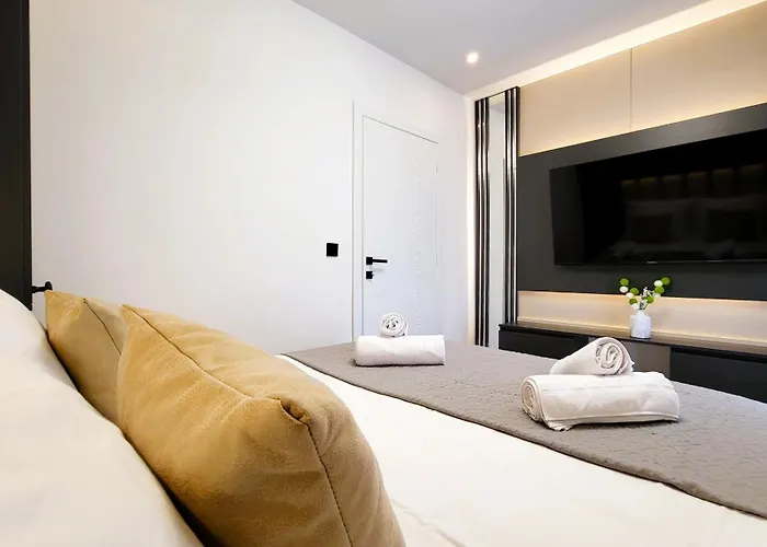 Eleganza Apartment *