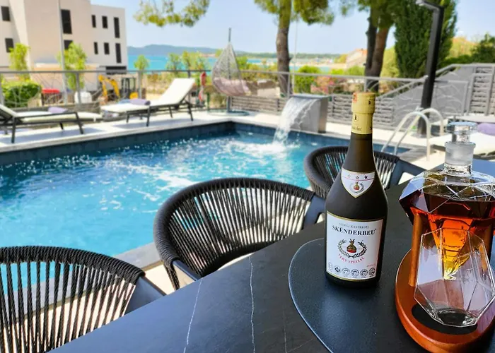 Eleganza Brodarica (Sibenik-Knin)