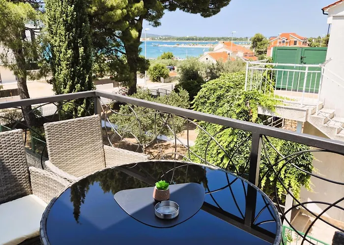 Eleganza Apartment *