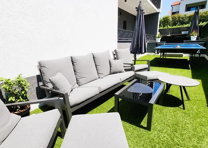 Eleganza Brodarica (Sibenik-Knin)